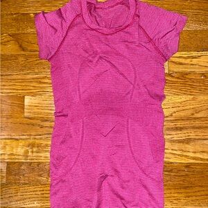 Lululemon top